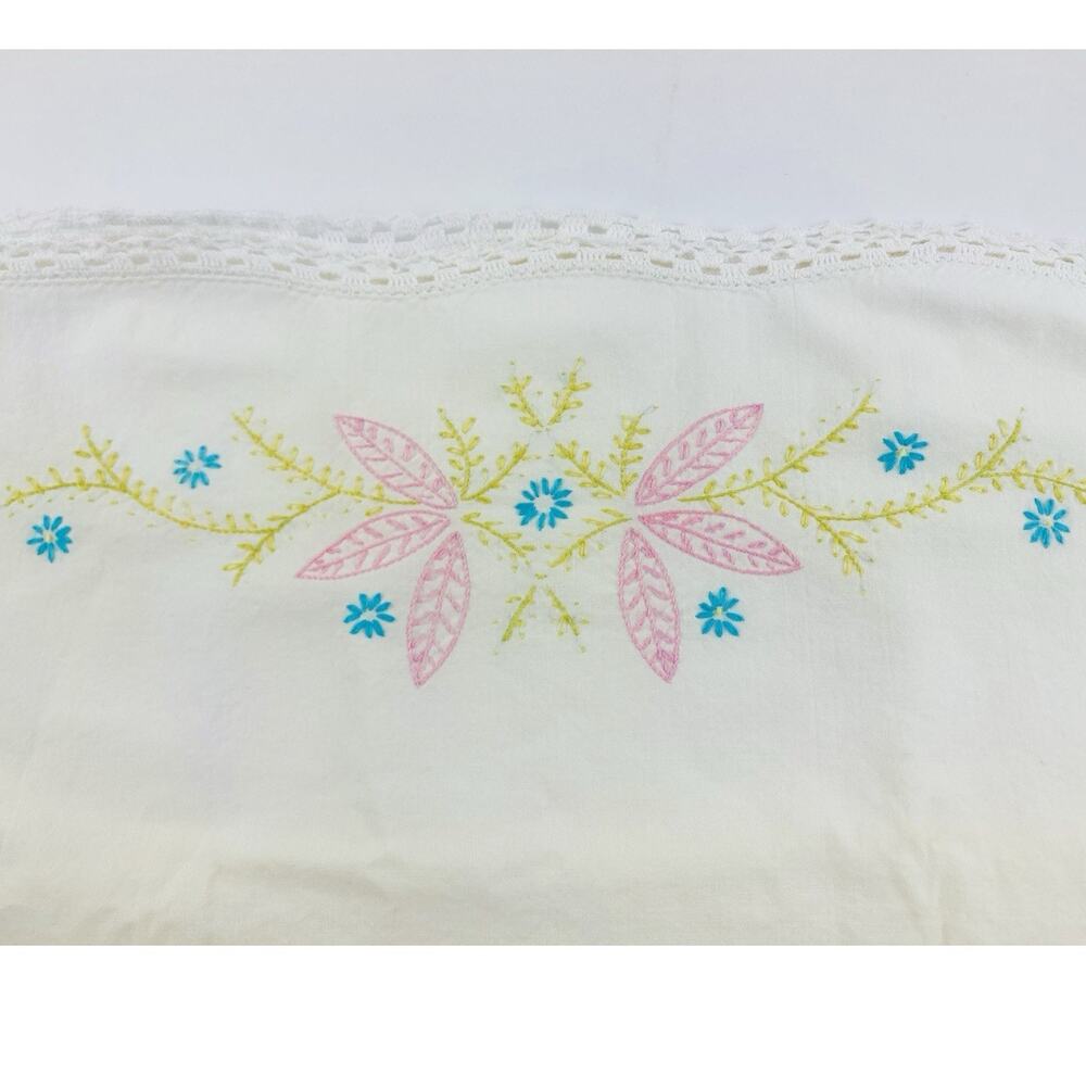 VTG Pair Embroidered Pillow Cases Crochet Trim Handmade Lime Green Leaf Pink Flo